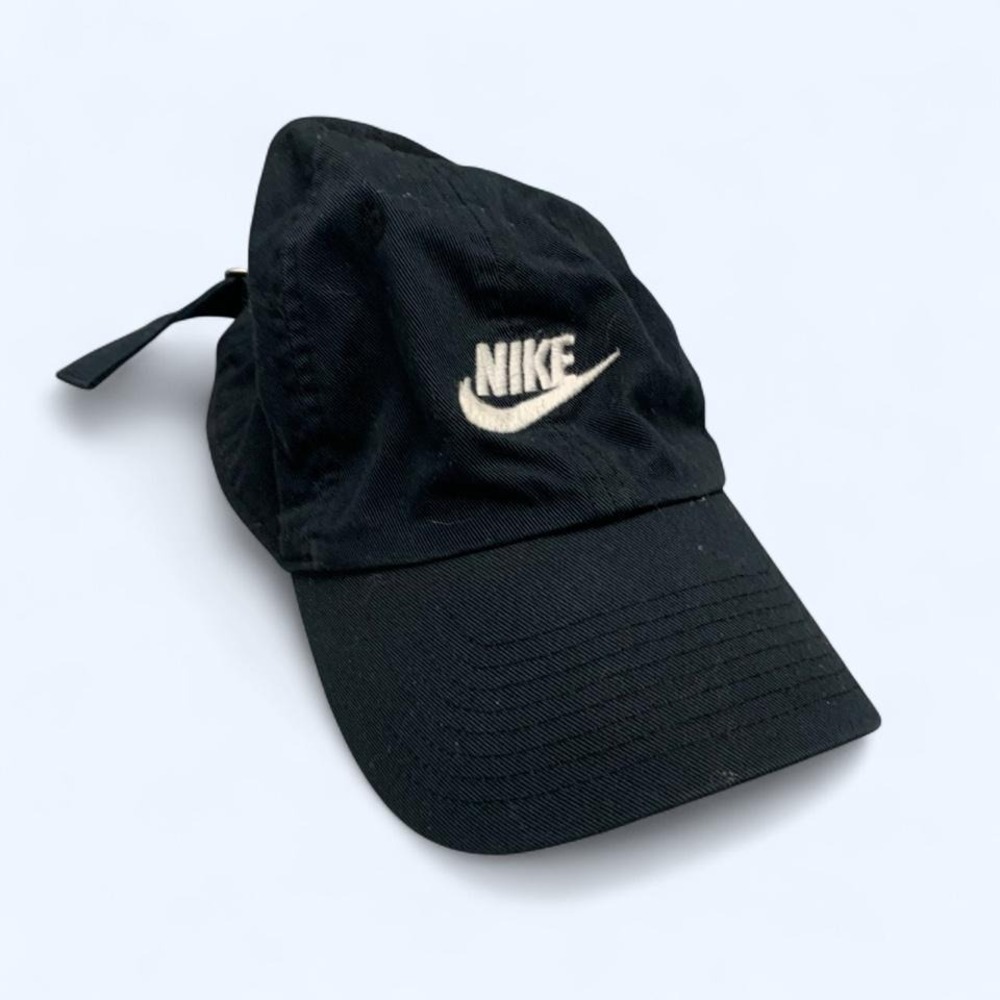 Black Nike Club Cap Dad Hat - Embroidered Logo Strapback S/M
